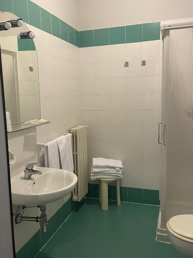 Hotel Arda Fiorenzuola 피오렌주올라 다르다 외부 사진