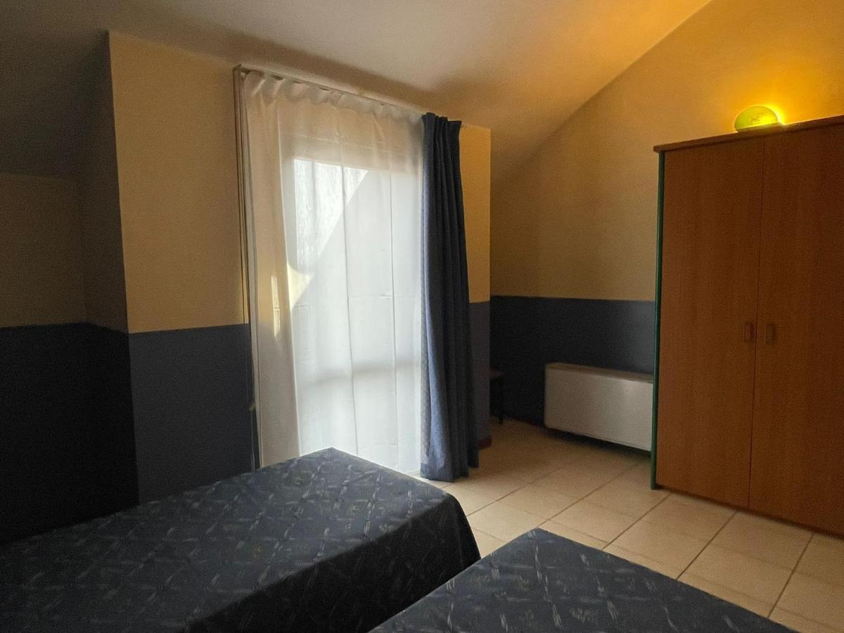 Hotel Arda Fiorenzuola 피오렌주올라 다르다 외부 사진