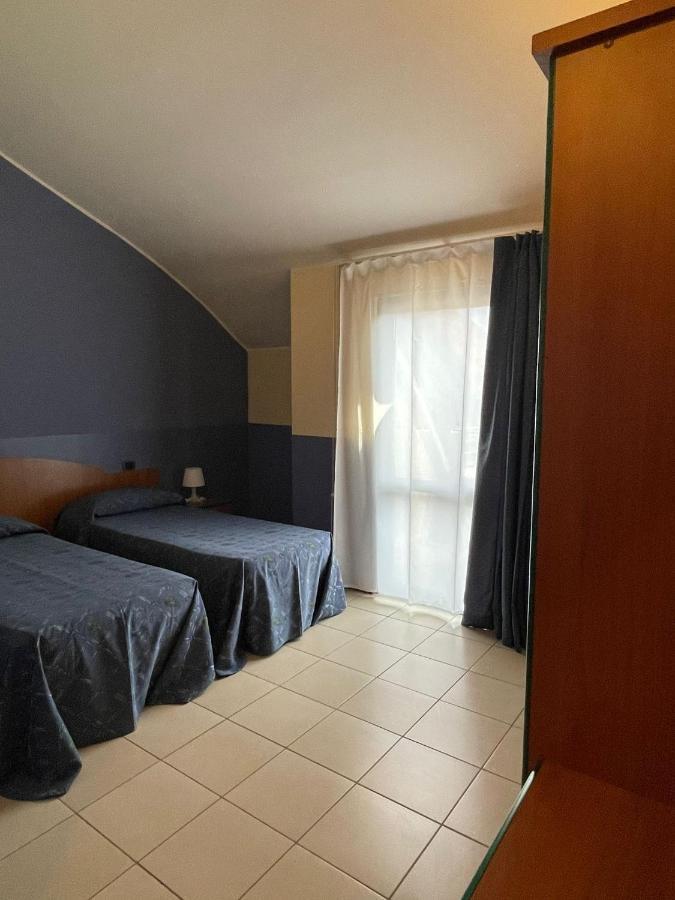 Hotel Arda Fiorenzuola 피오렌주올라 다르다 외부 사진