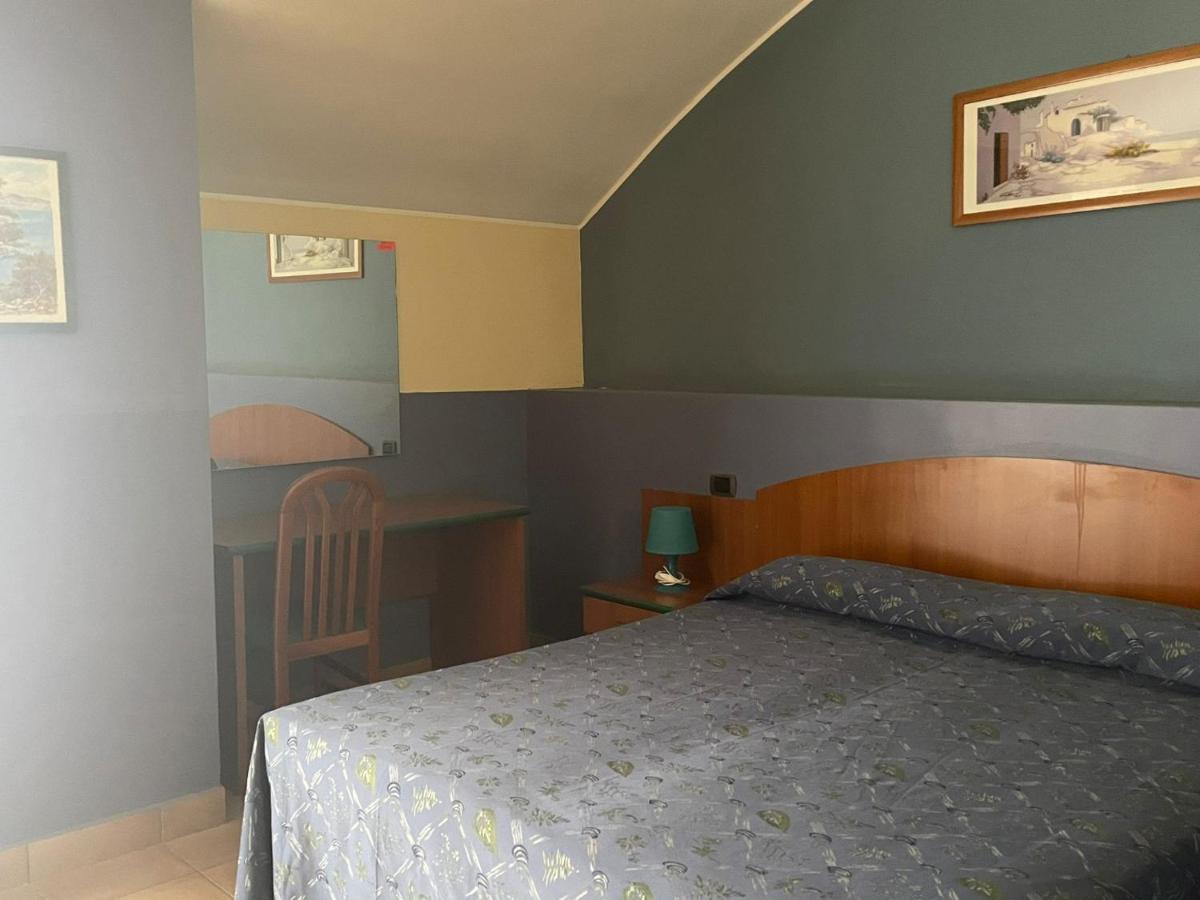 Hotel Arda Fiorenzuola 피오렌주올라 다르다 외부 사진